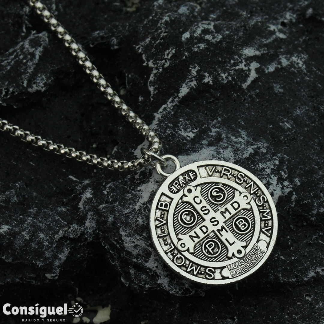 🙏Collar medalla de San Benito™  - Protección y abundancia para tu vida✝️